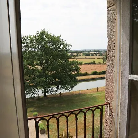 Chateau De La Frogerie Bed & Breakfast