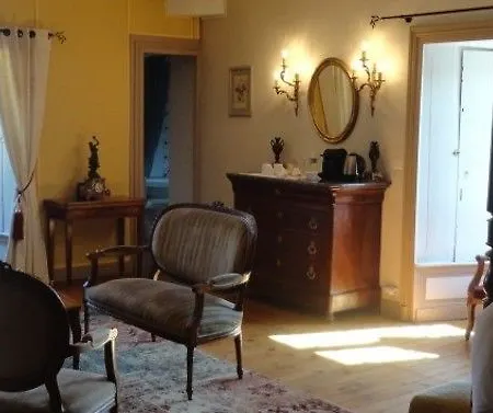 Oda ve Kahvaltı Chateau De La Frogerie