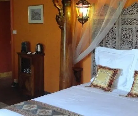 Oda ve Kahvaltı Chateau De La Frogerie 3*