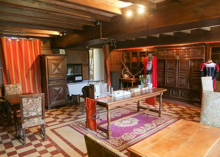 ベッド・アンド・ブレックファスト Chateau De La Frogerie Maulévrier