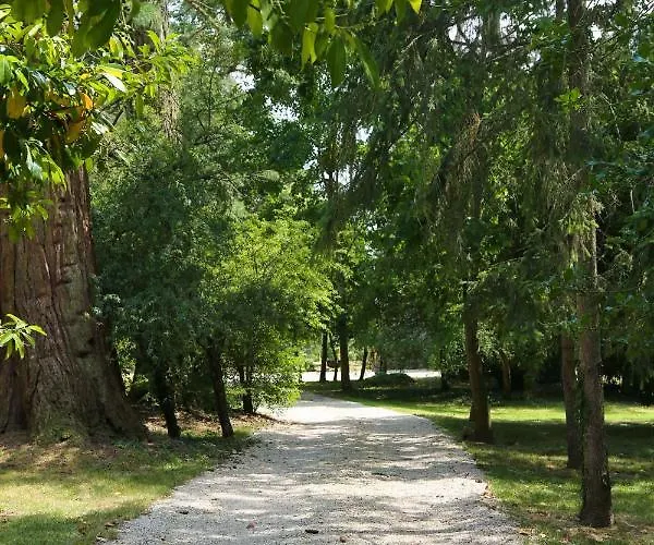 Chateau De La Frogerie 3*